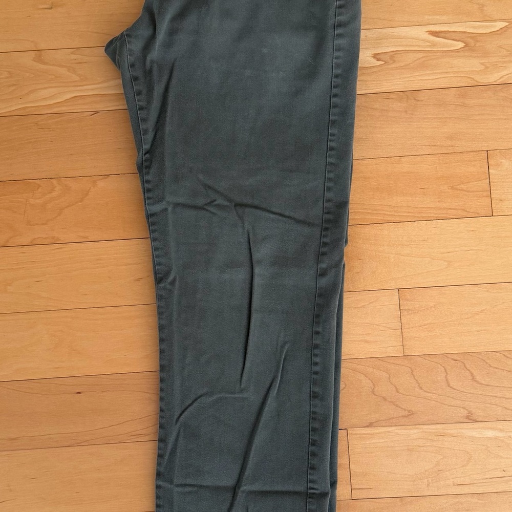 J. Crew Men's Slate Green Chino Pants